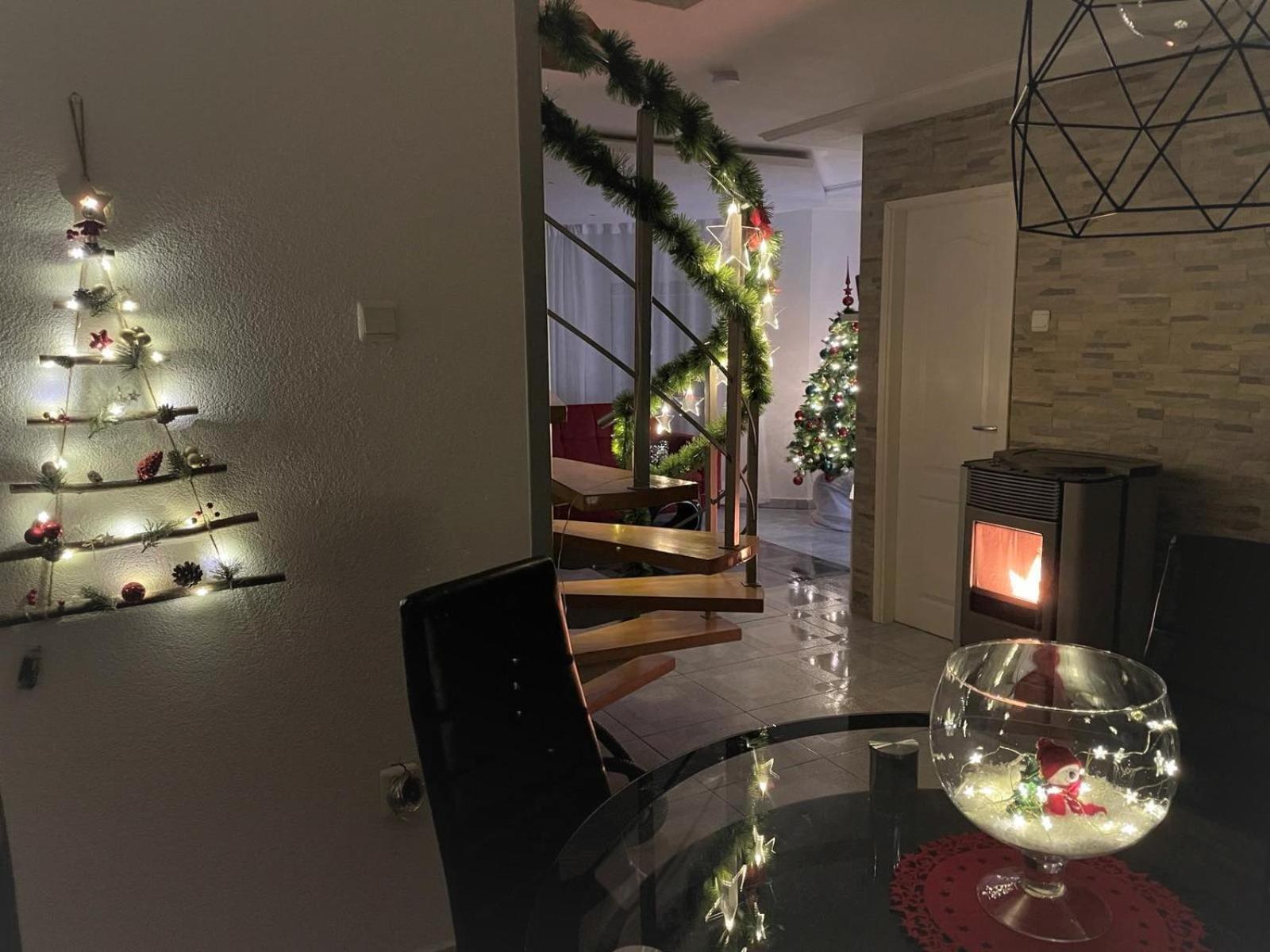 Villa Tratea - With A Heated Pool Tomici Экстерьер фото